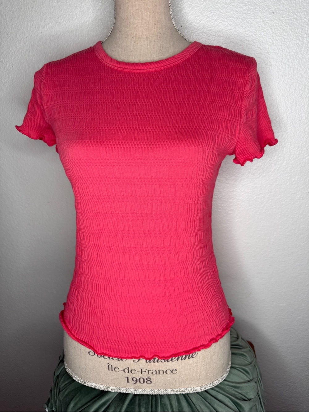 Women's Pink Ribbed Lettuce-Edge Short Sleeve Top